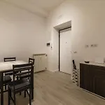 Guesthost - Terme Di Traiano - 10 Min Dal Colosseo Рим